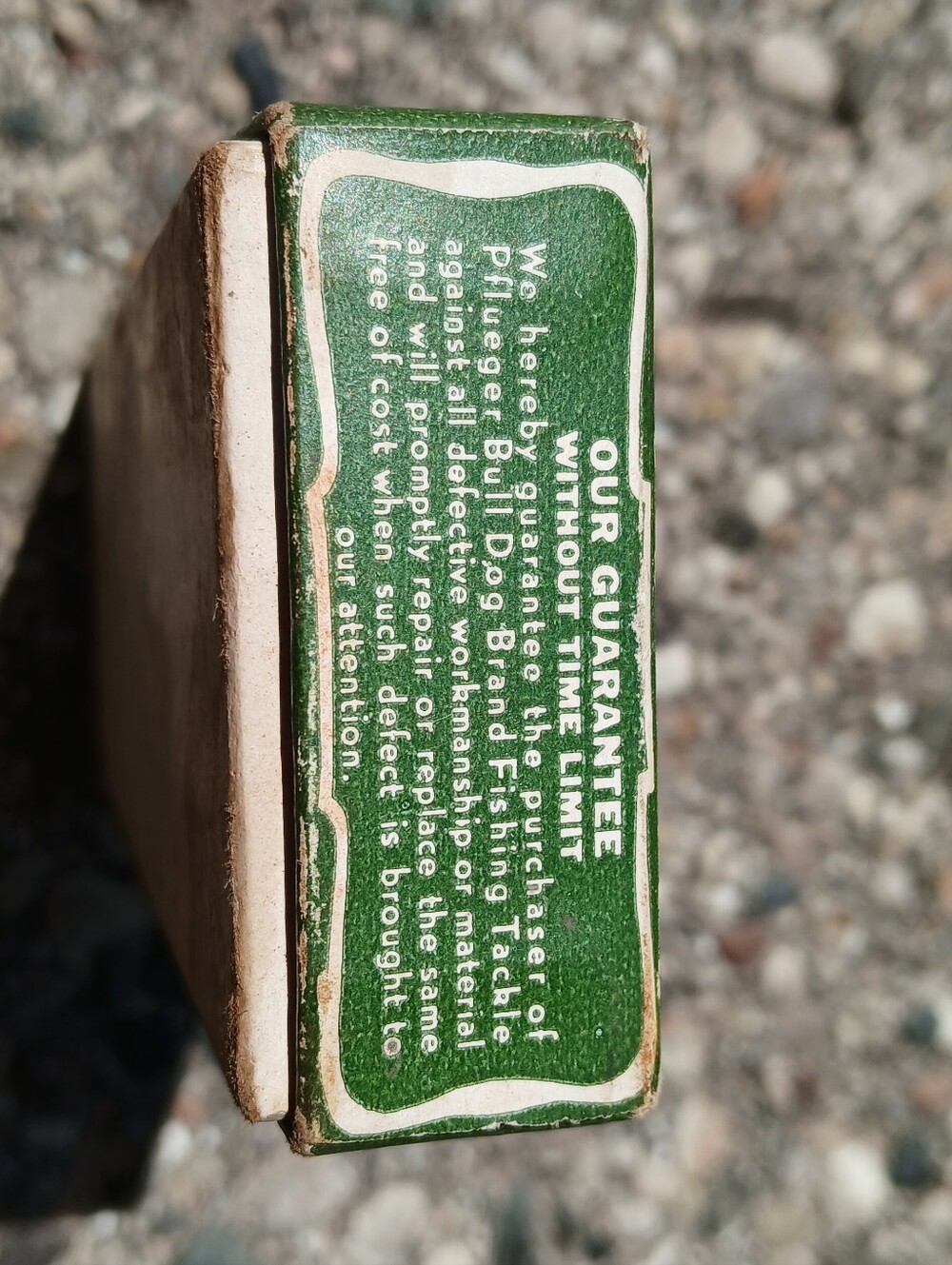 Famous Bait Metal Fishing Lure in Green and Silver - Picture 8 of 8